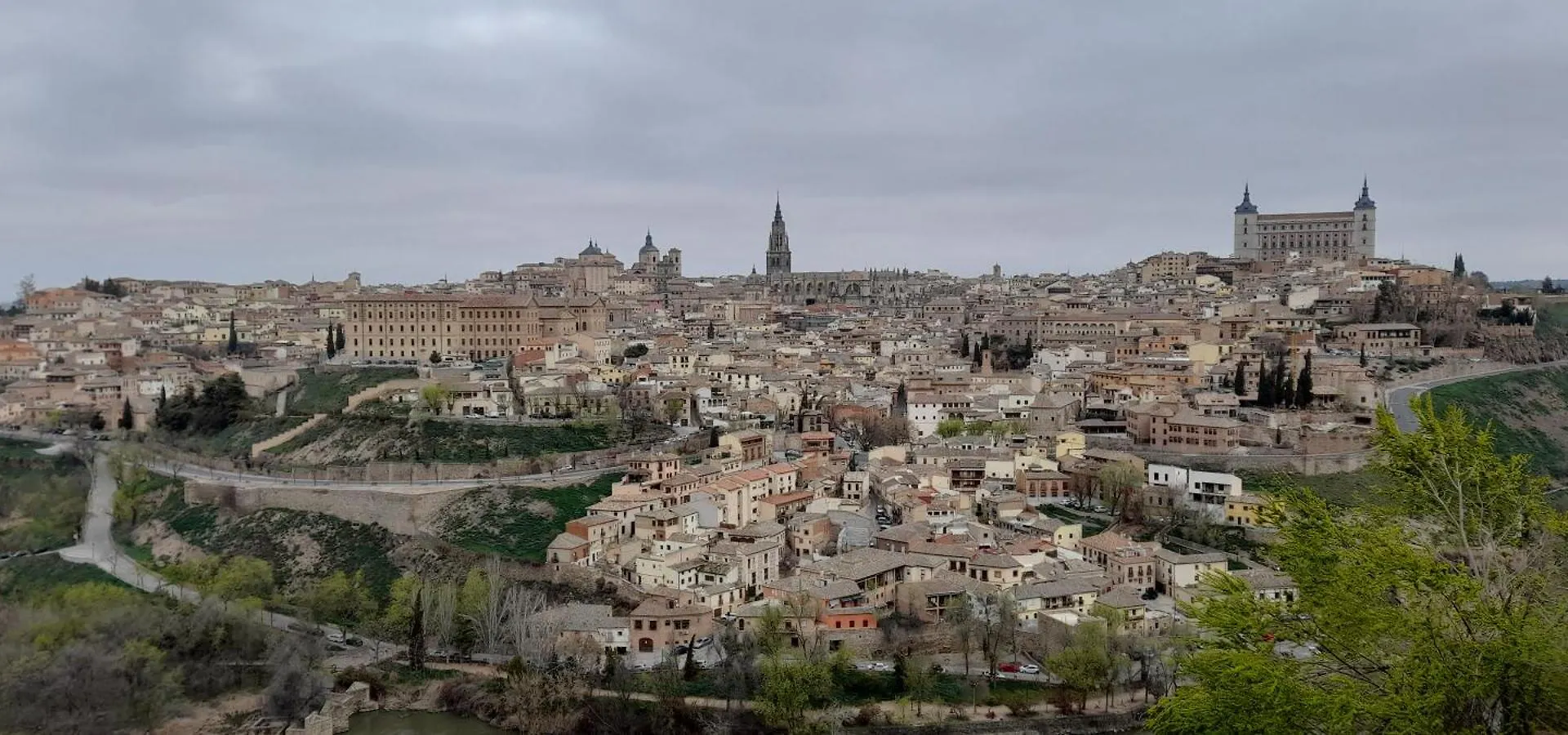 Hostal La Campana Toledo 2*,  Spain